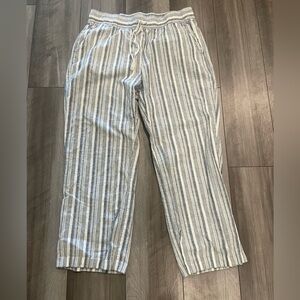 Valerie Stevens Women's Gray and White Striped Wide Legged Pants